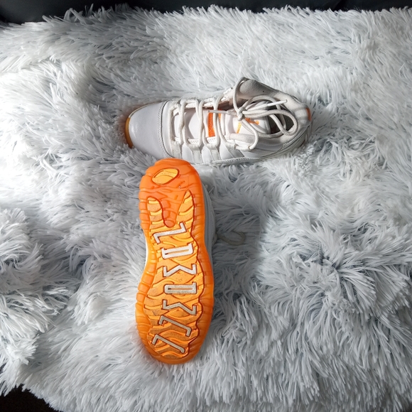 Kids air Jordan retro 11 - Picture 2 of 3